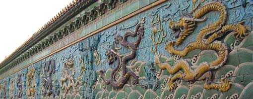 书画图文-简介明代的艺术珍品“尊贵的九龙壁” 书画图文-简介明代的艺术珍品“尊贵的九龙壁”